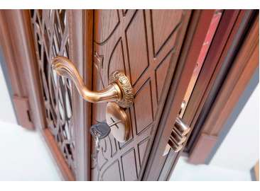 Терміни експлуатації металевих вхідних дверей