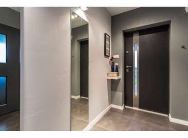 ТОП-5 вариантов отделки входных дверей в Киеве