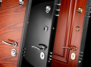 Двері під замовлення: що потрібно знати, звертаючись до виробника